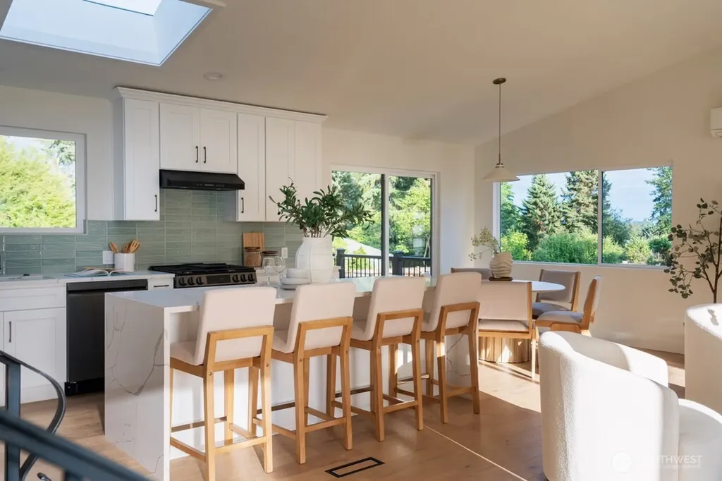 23519 28th Avenue W Brier WA 98036