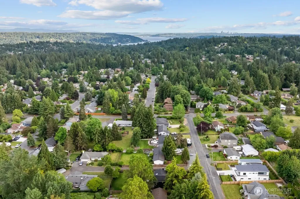 23519 28th Avenue W Brier WA 98036