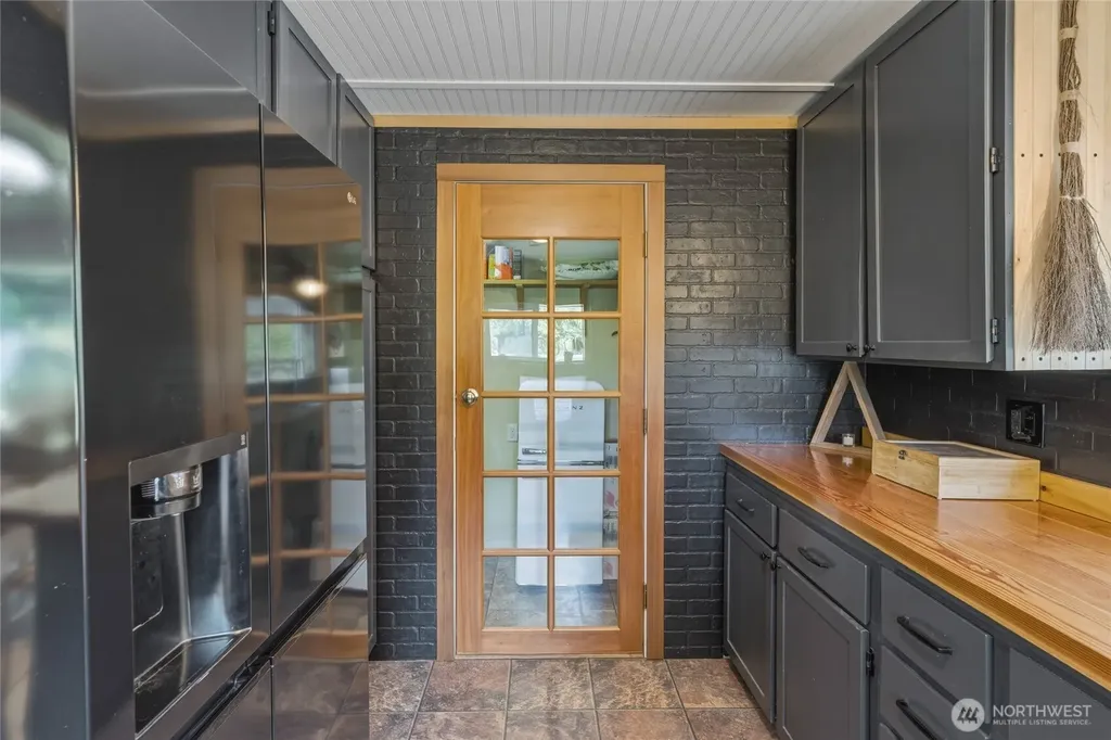 1502 S Toutle Road Toutle WA 98649