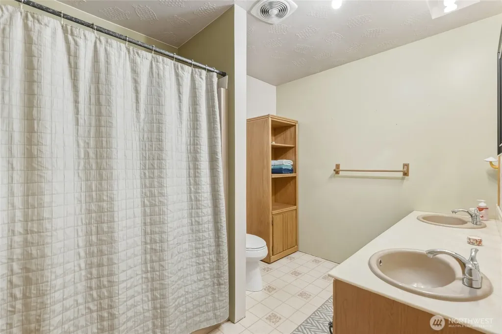 1502 S Toutle Road Toutle WA 98649