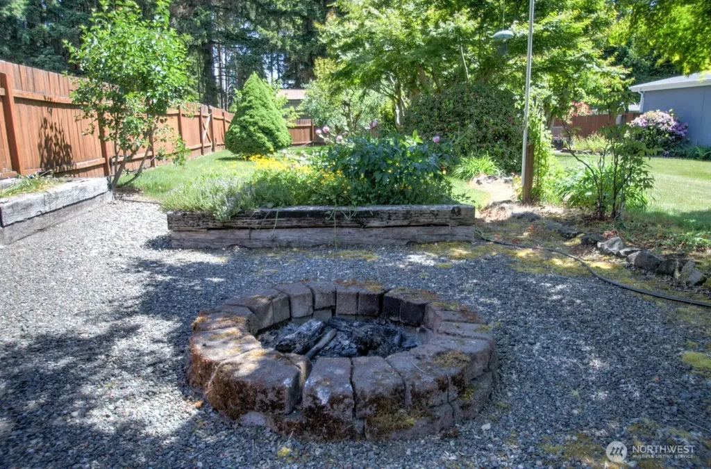 8316 176th Avenue SW Rochester WA 98579