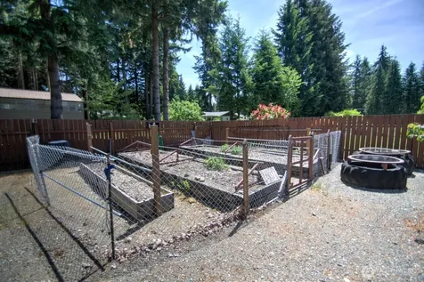 8316 176th Avenue SW Rochester WA 98579