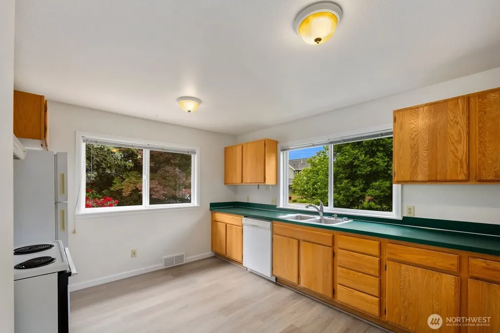 295 NE Alder Street Issaquah WA 98027