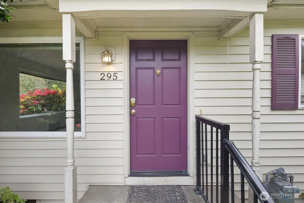 295 NE Alder Street Issaquah WA 98027