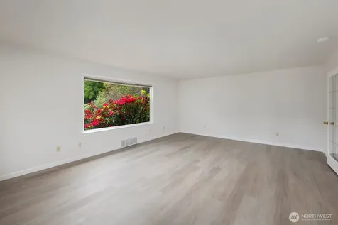 295 NE Alder Street Issaquah WA 98027