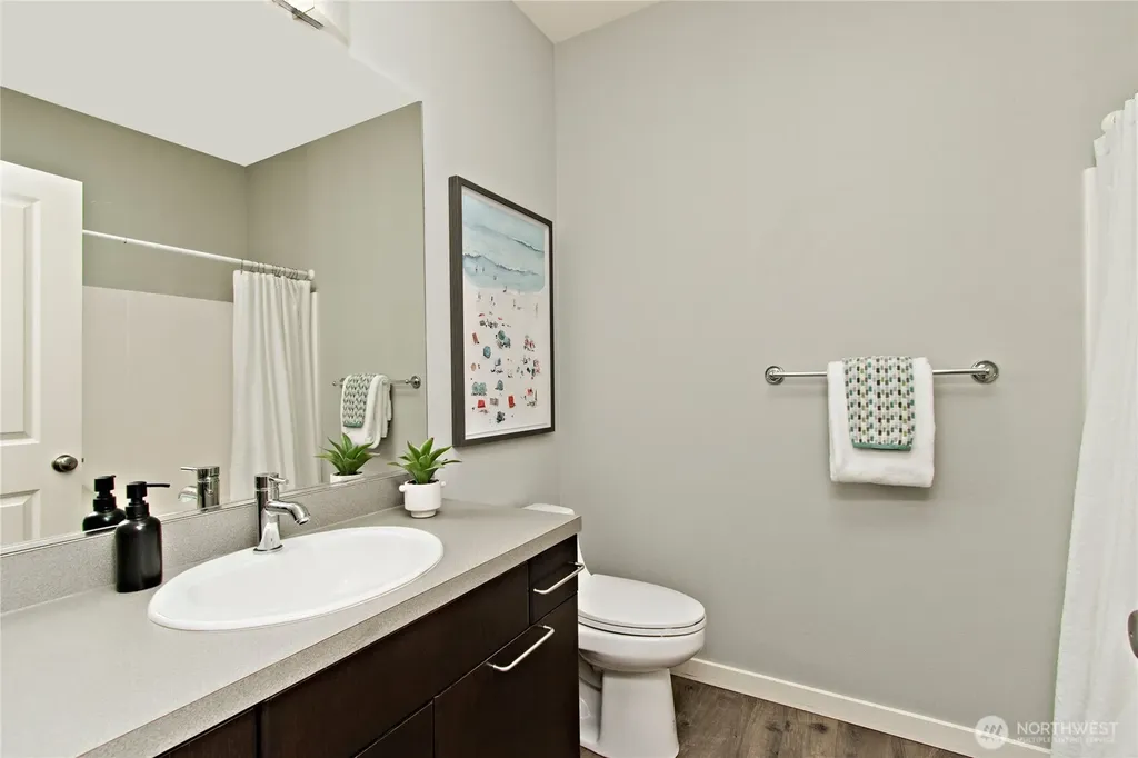 1843 NE Kenyon Court Issaquah WA 98029