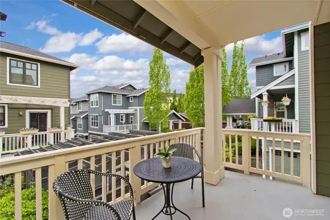 1843 NE Kenyon Court Issaquah WA 98029