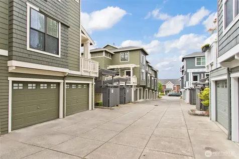 1843 NE Kenyon Court Issaquah WA 98029