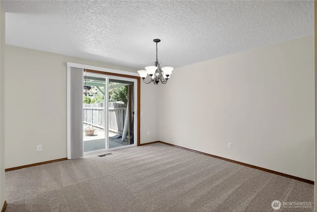 614 SE 130th Vancouver WA 98683