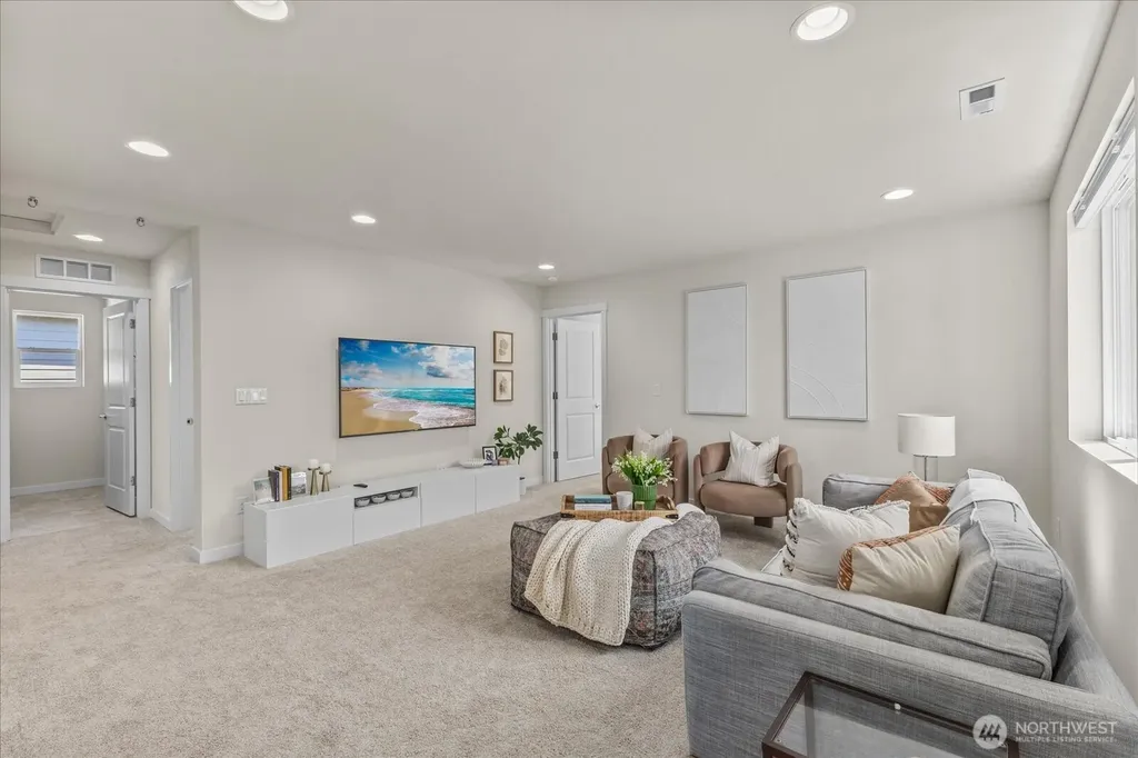 19716 117th Place SE Kent WA 98031
