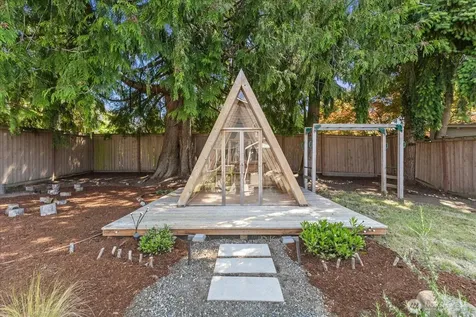 19716 117th Place SE Kent WA 98031