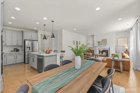 19716 117th Place SE Kent WA 98031