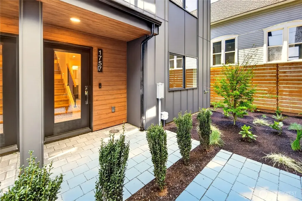 1757 NW 62nd Street Seattle WA 98107