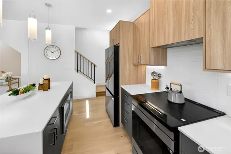 1757 NW 62nd Street Seattle WA 98107