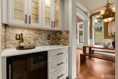 19415 100th Avenue NE Bothell WA 98011
