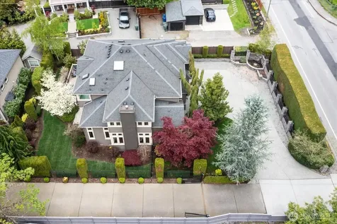 19415 100th Avenue NE Bothell WA 98011