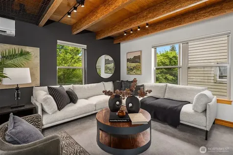 1730 SW Barton Street Seattle WA 98106