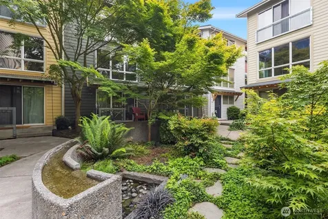 1730 SW Barton Street Seattle WA 98106