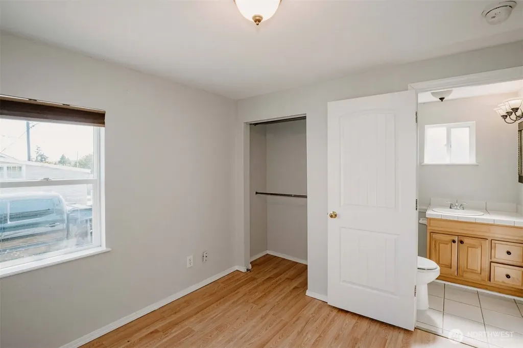 2220 Summit Avenue Everett WA 98201