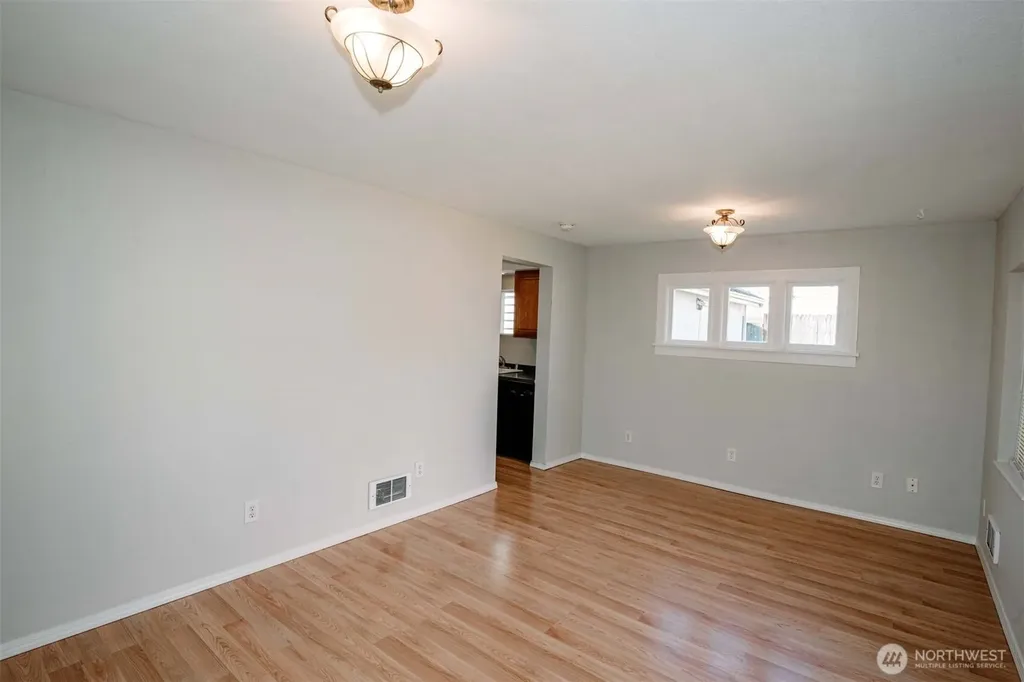 2220 Summit Avenue Everett WA 98201
