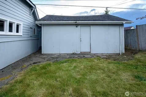 2220 Summit Avenue Everett WA 98201