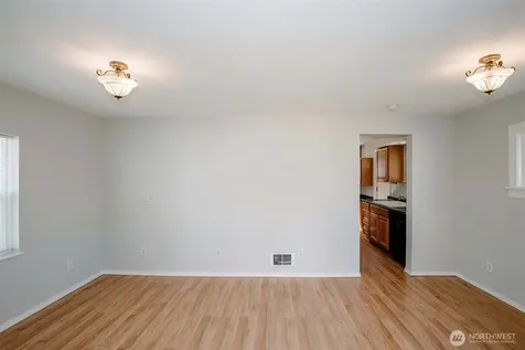 2220 Summit Avenue Everett WA 98201