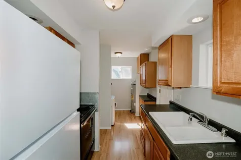 2220 Summit Avenue Everett WA 98201