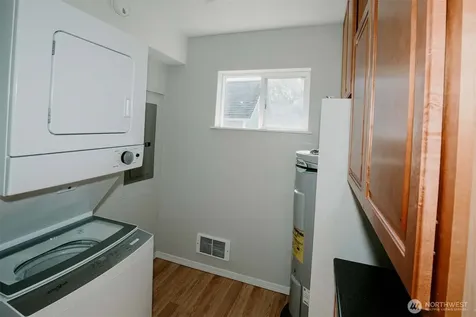 2220 Summit Avenue Everett WA 98201