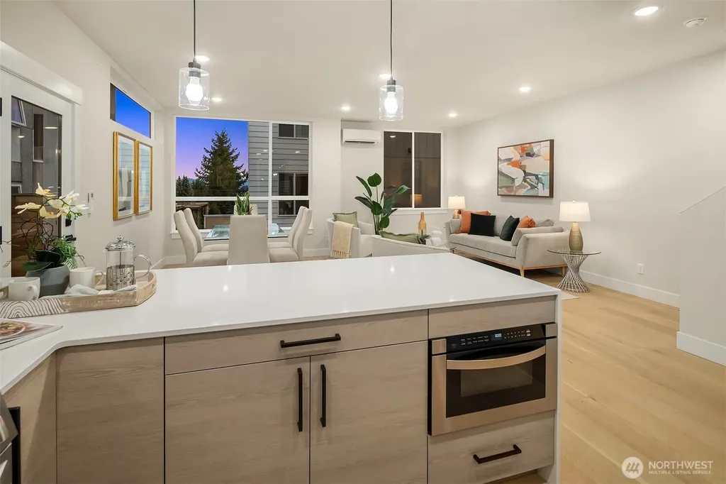 1319 14th Avenue Seattle WA 98144