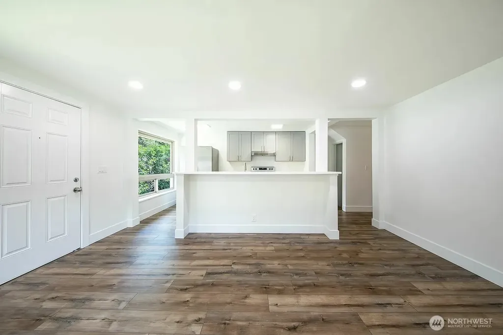 2527 NE 110th Street Seattle WA 98125