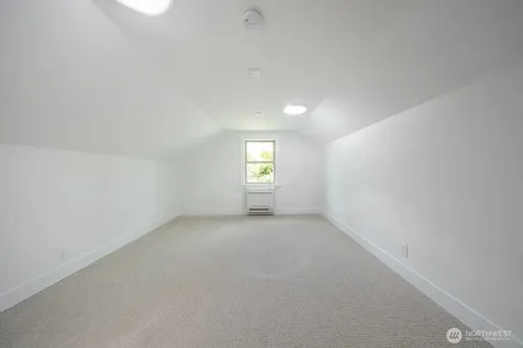 2527 NE 110th Street Seattle WA 98125