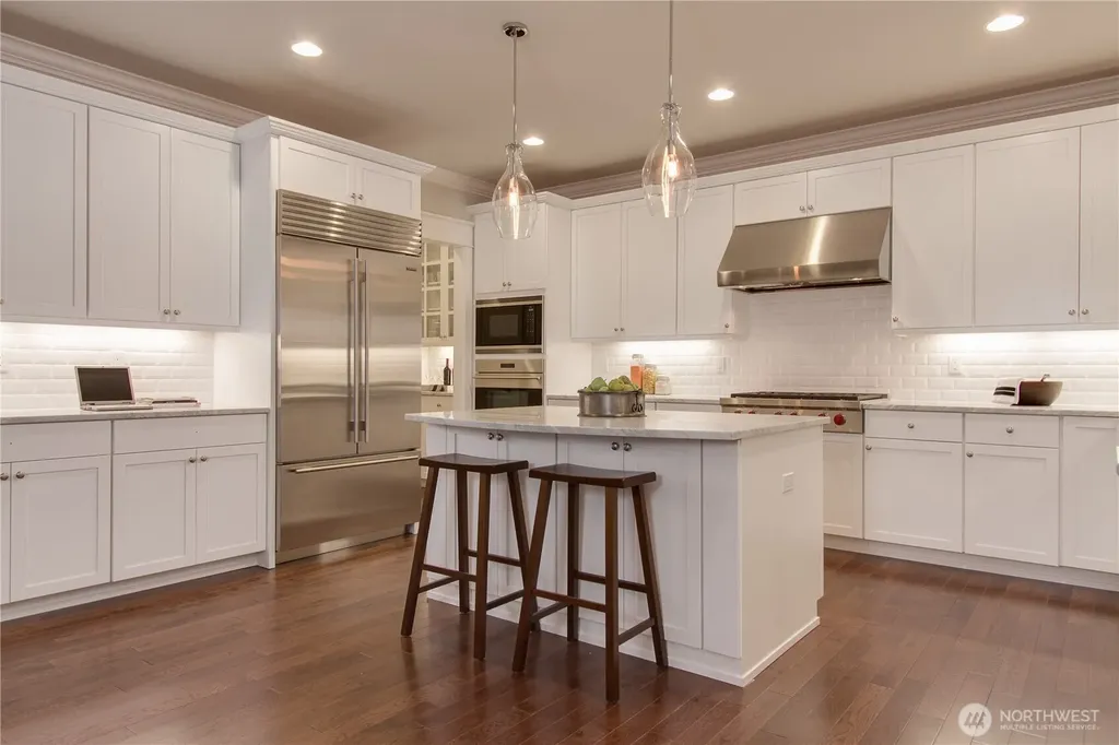 1914 108th Avenue SE Bellevue WA 98004