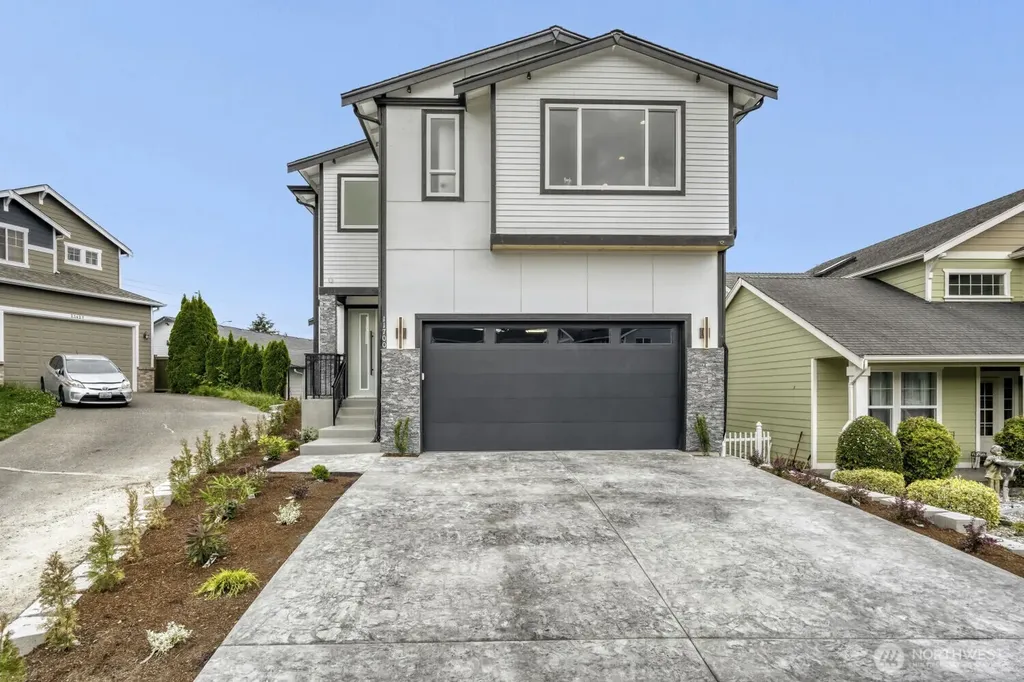 11700 SE 234th Place Kent WA 98031