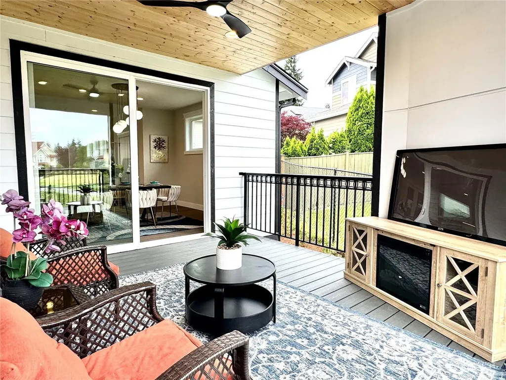 11700 SE 234th Place Kent WA 98031