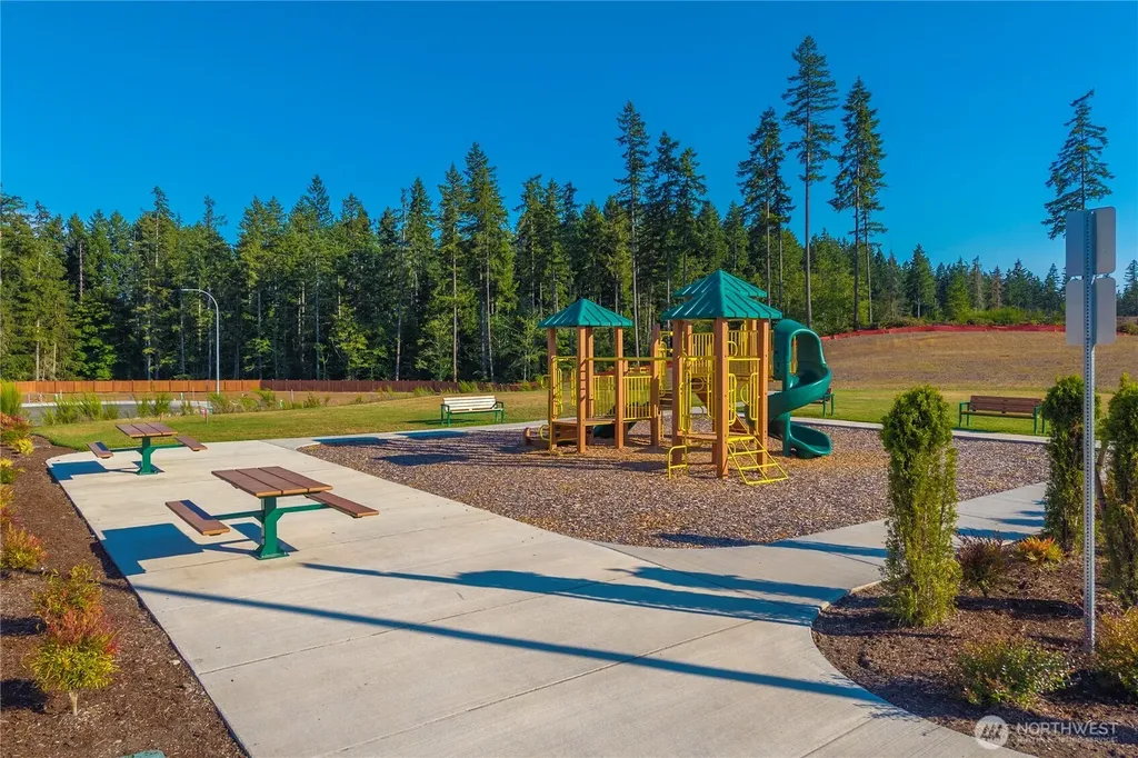 3939 Flat Top Drive Bremerton WA 98312