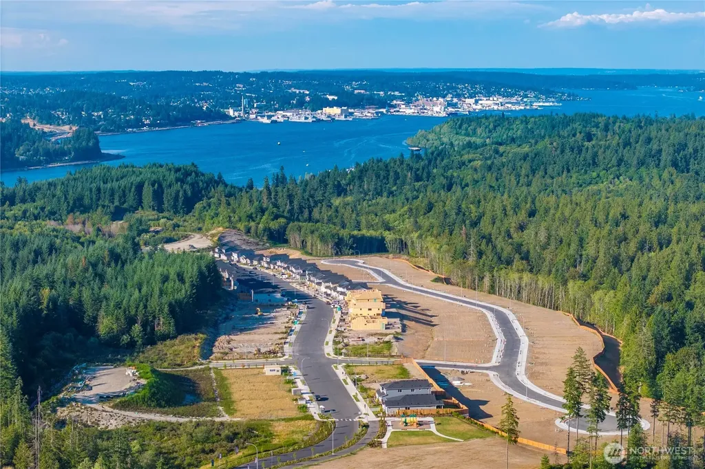 3939 Flat Top Drive Bremerton WA 98312