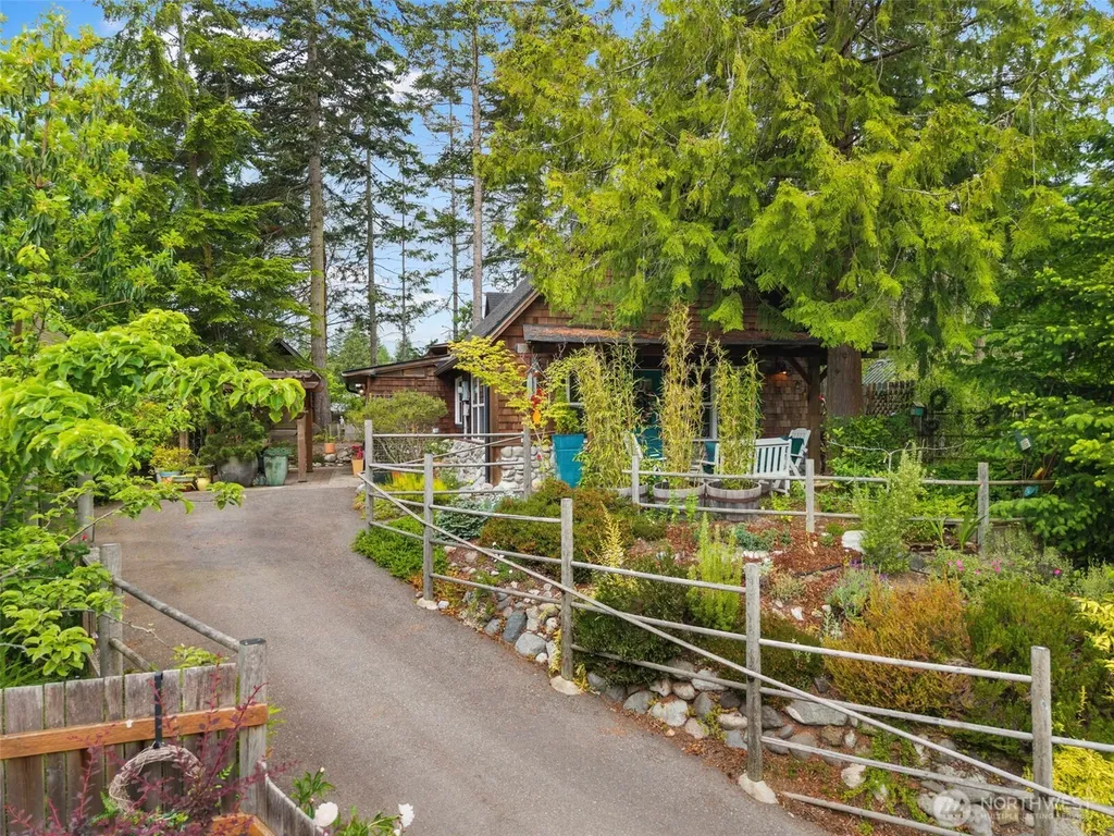 2437 Eddy Street Port Townsend WA 98368
