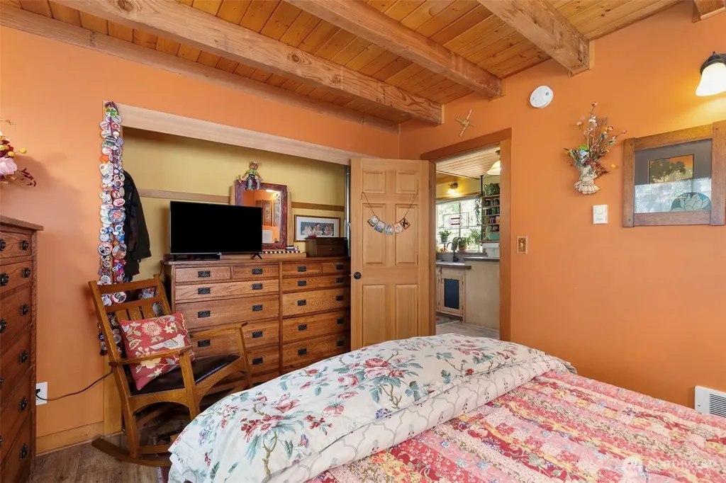 2437 Eddy Street Port Townsend WA 98368