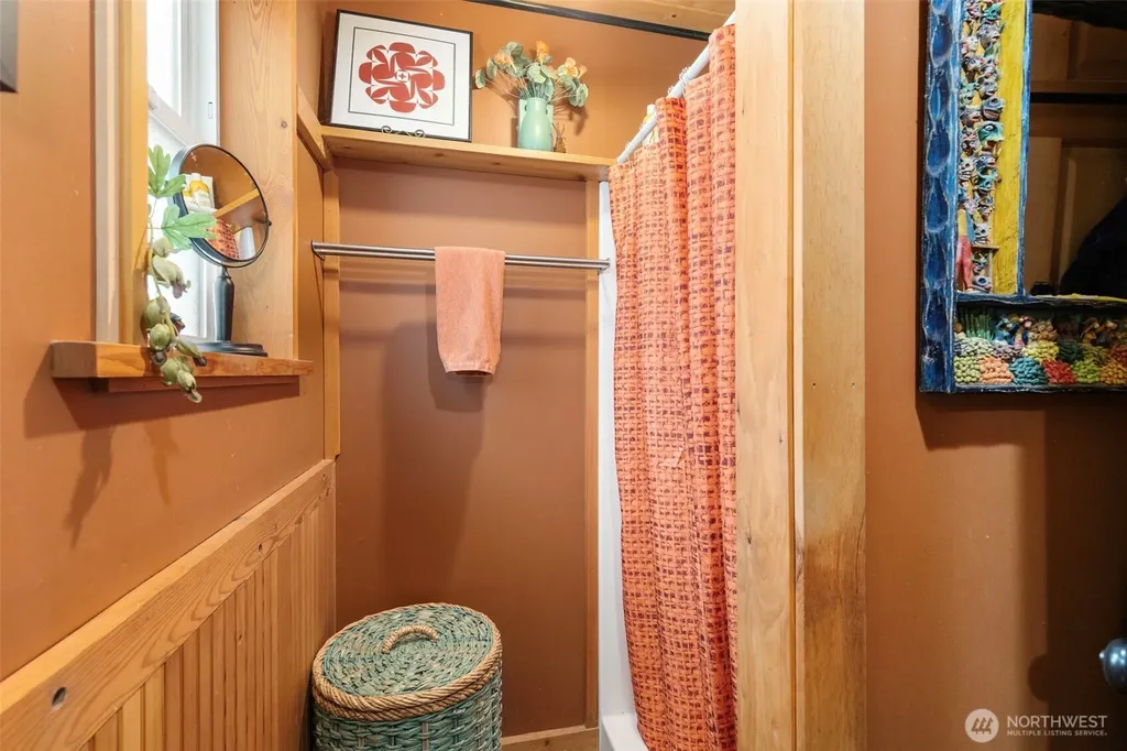 2437 Eddy Street Port Townsend WA 98368