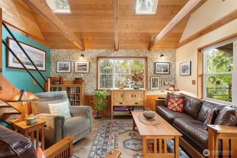 2437 Eddy Street Port Townsend WA 98368