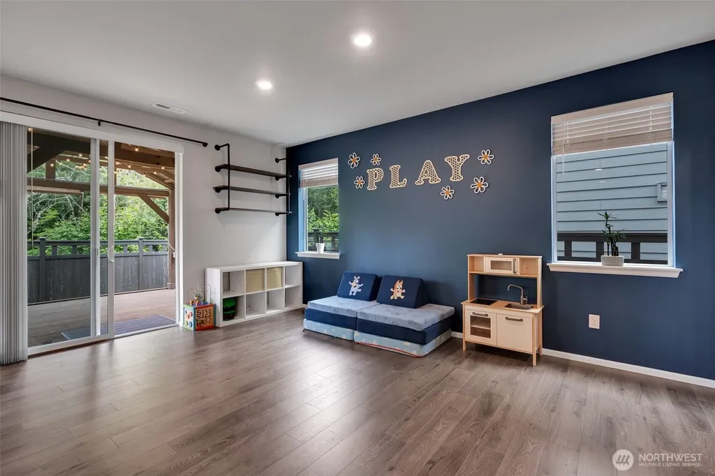 32670 Stuart Avenue SE Black Diamond WA 98010
