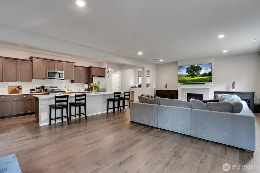 32670 Stuart Avenue SE Black Diamond WA 98010