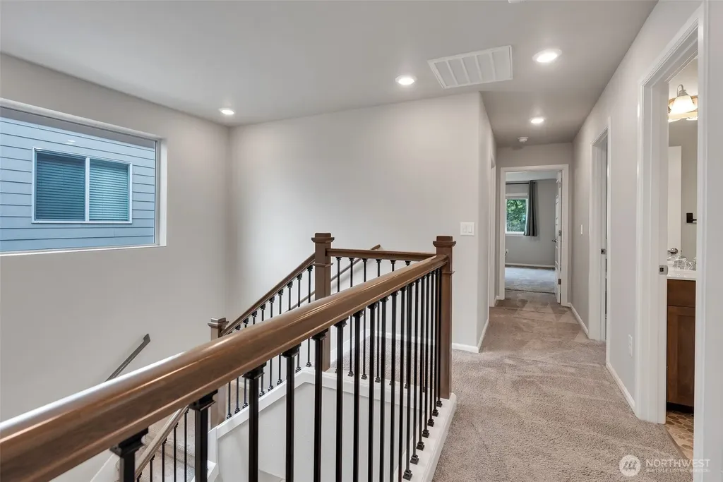32670 Stuart Avenue SE Black Diamond WA 98010