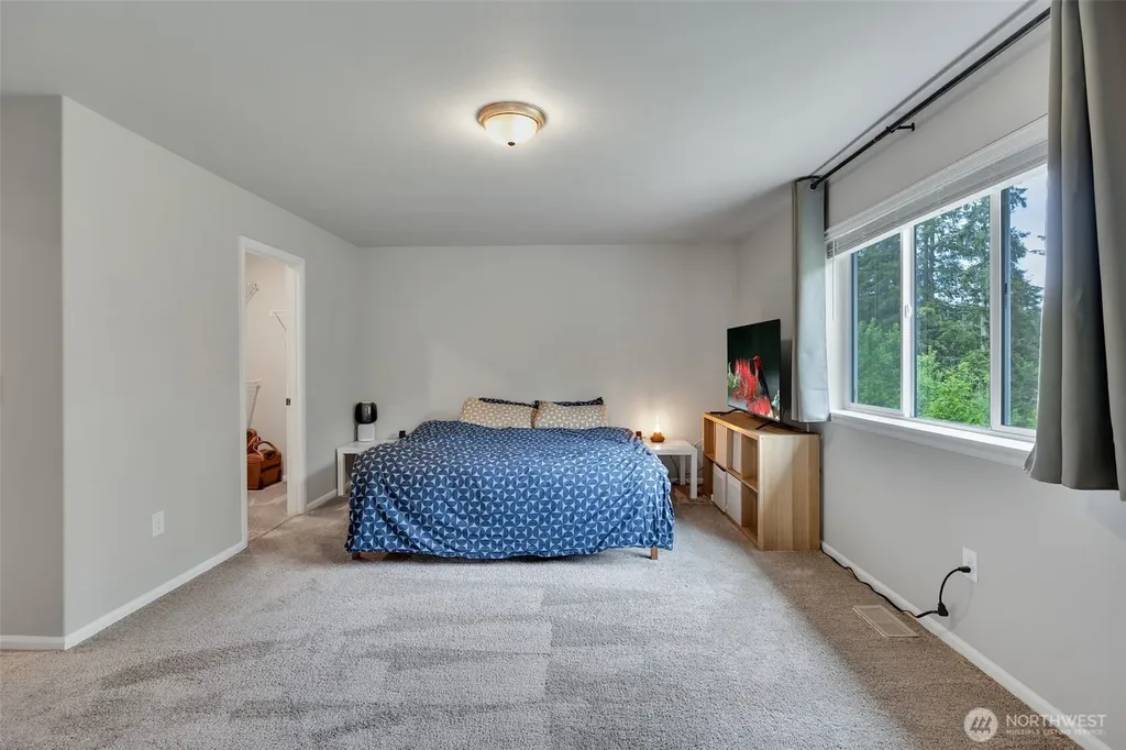 32670 Stuart Avenue SE Black Diamond WA 98010