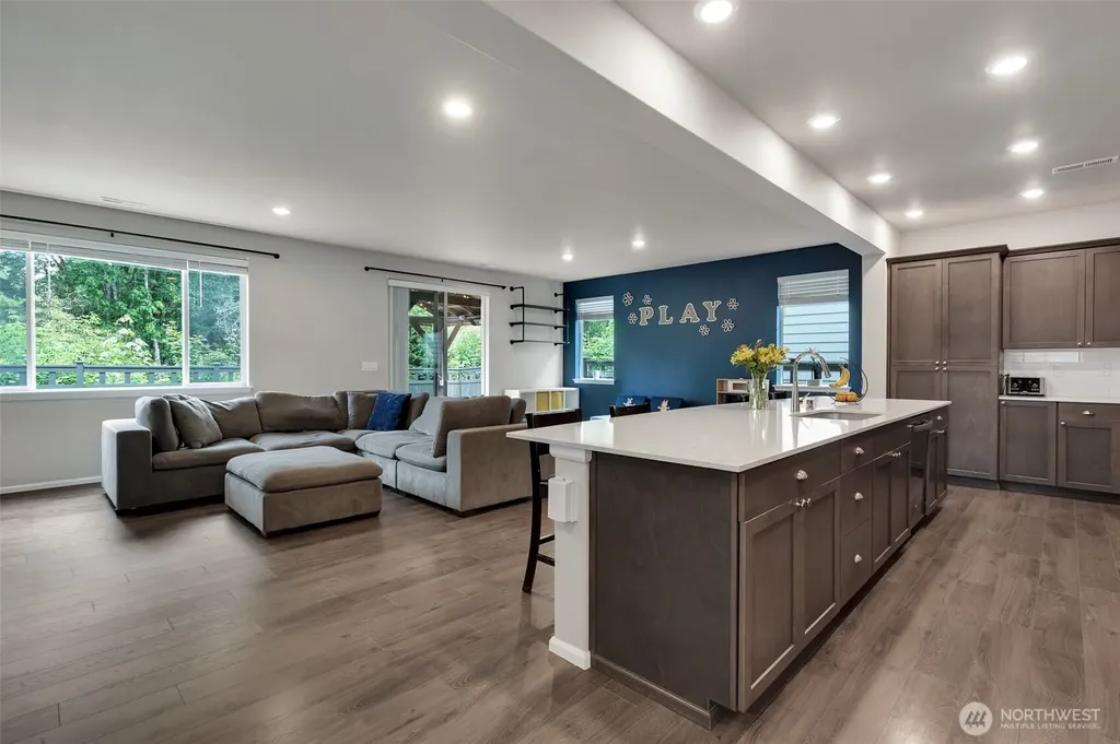 32670 Stuart Avenue SE Black Diamond WA 98010