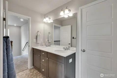 32670 Stuart Avenue SE Black Diamond WA 98010