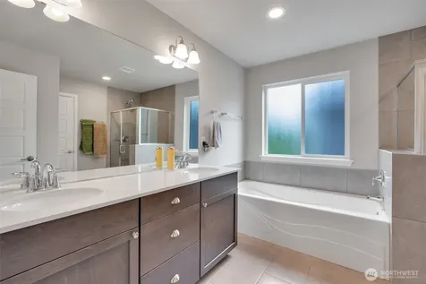 32670 Stuart Avenue SE Black Diamond WA 98010