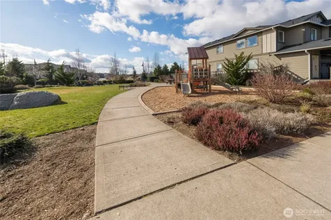 32670 Stuart Avenue SE Black Diamond WA 98010