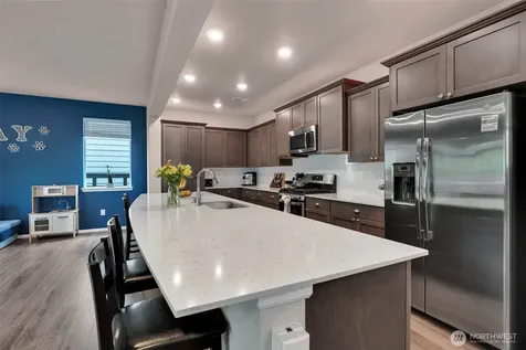 32670 Stuart Avenue SE Black Diamond WA 98010