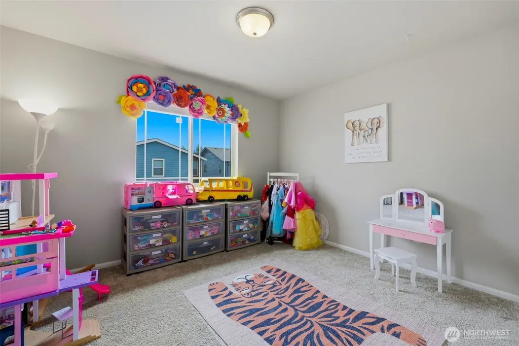 32467 Tolmie Lane Black Diamond WA 98010